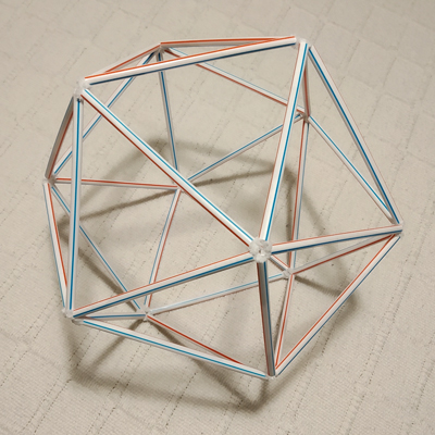 Materiales para construir poliedros con pajitas y limpiapipas | matematicasvisuales