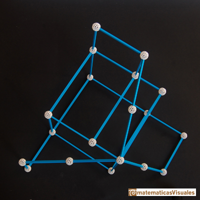 Volumen de un dodecaedro: descomposición en piezas para calcular el volumen realizada con Zome | matematicasVisuales