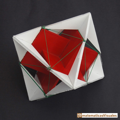 Construcciones de un icosaedro dentro de un octaedro. |matematicasVisuales