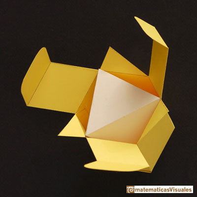 Octaedro que se puede incluir en el dodecaedro rómbico | Cuboctahedron and Rhombic Dodecahedron | matematicasVisuales