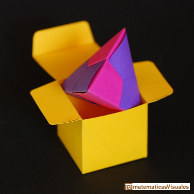 Building polyhedra: cubic box and origami modular tetrahedron | matematicasVisuales
